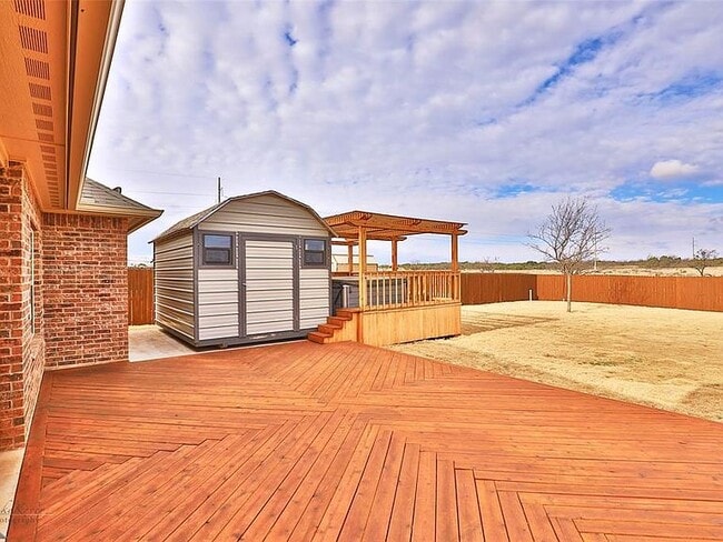 Building Photo - 7420 Tuscany Dr