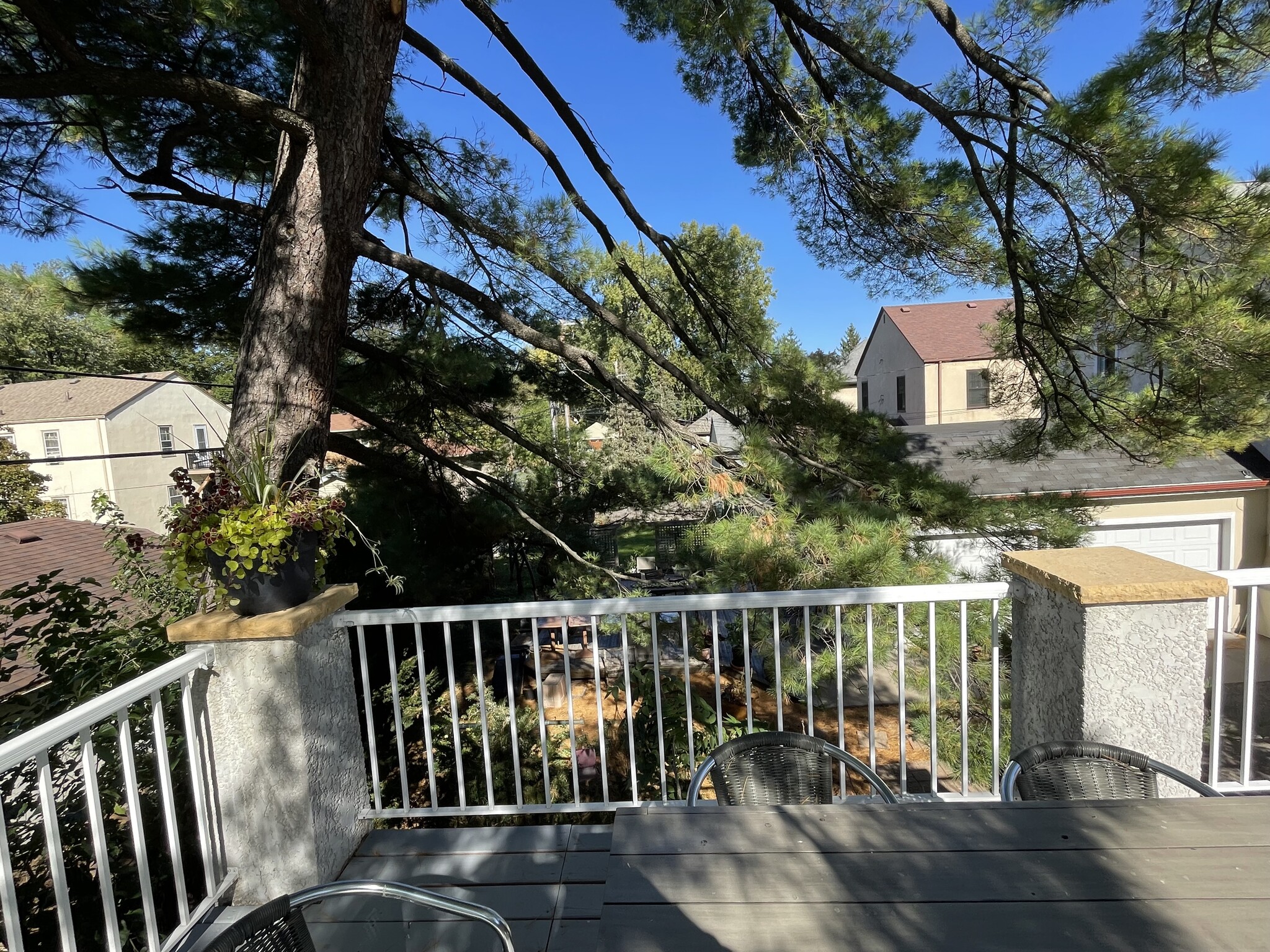 Building Photo - 4316 Zenith Ave S