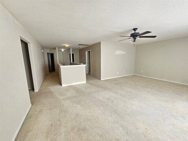 Building Photo - 11015 Walkup Way