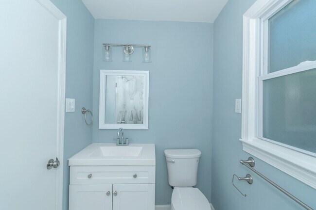 Building Photo - Don’t Miss Out! Look, Lease, and Live Spec...