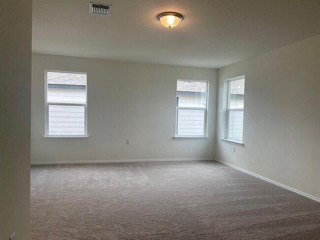 Building Photo - 12620 Anthology St