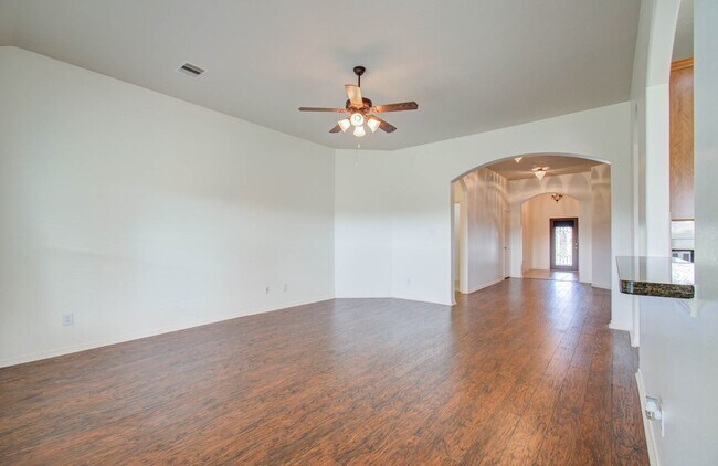 Building Photo - 14235 Englewood Park Ln