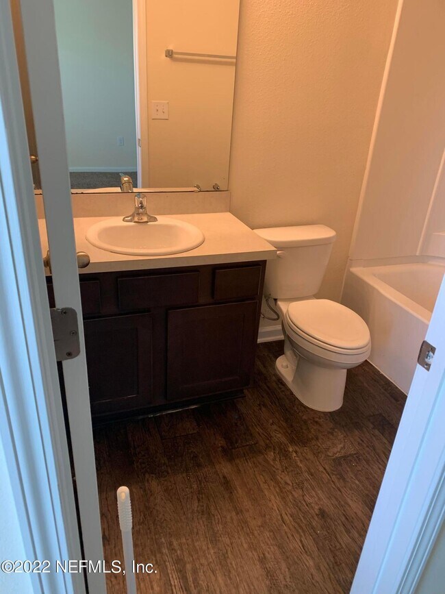 Building Photo - 8023 Echo Springs Rd