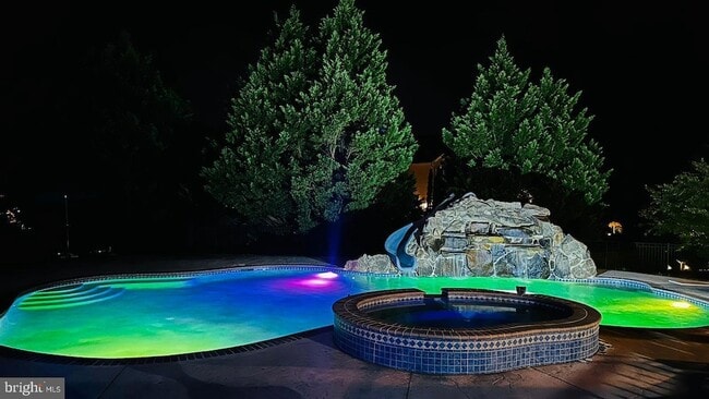 Building Photo - 10 Morning Glory Cir