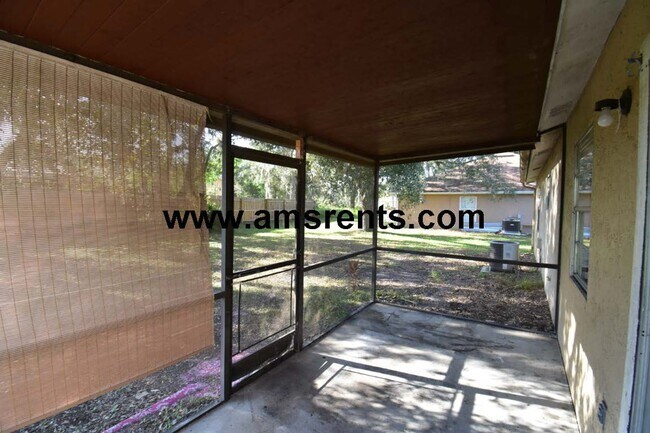 Building Photo - Charming 3-bedroom, 2-bathroom home in Poinciana