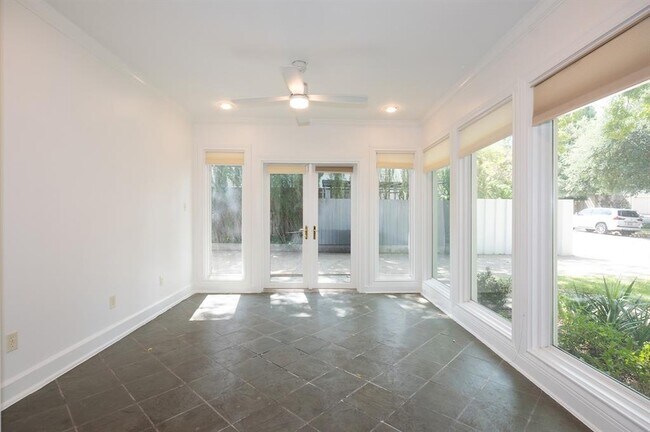 Building Photo - 1804 Polo Rd