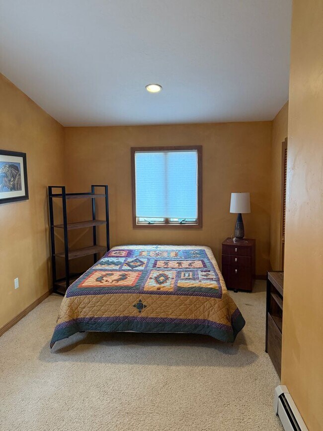 Building Photo - Charming Southwestern Stucco Home