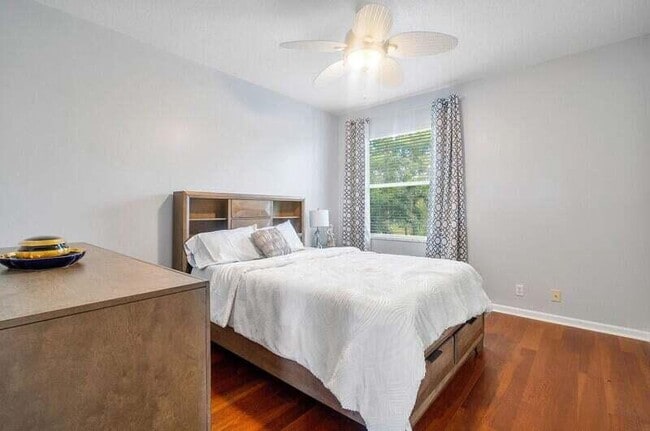 Building Photo - 9271 Madewood Ct