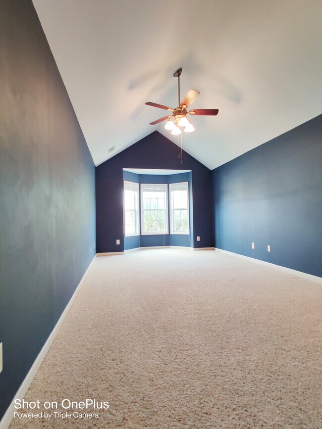 Building Photo - 1352 Fountain Lakes Dr