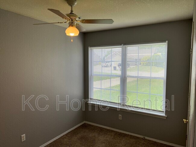 Building Photo - 2128 Highridge Dr