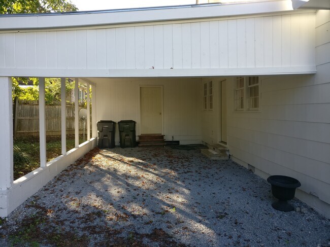 Building Photo - 509 W F Street