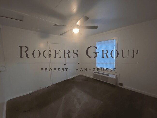 Building Photo - #450 - 530-532 Water St Duplex