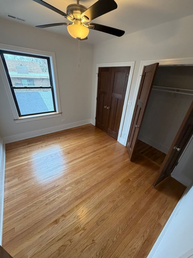 Building Photo - 486 N Hermitage Ave