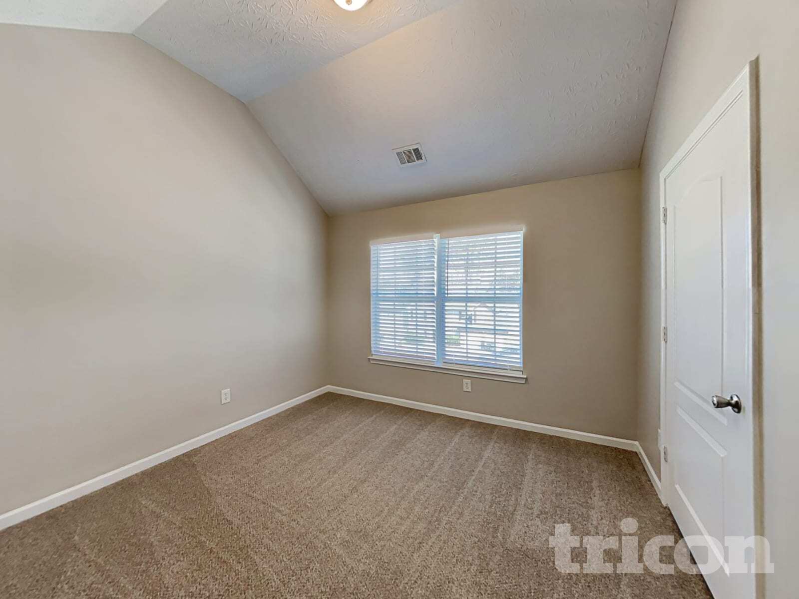 Building Photo - 1645 Gallup Dr