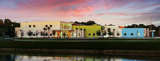 Building Photo - 7773 Lakes Edge Ln