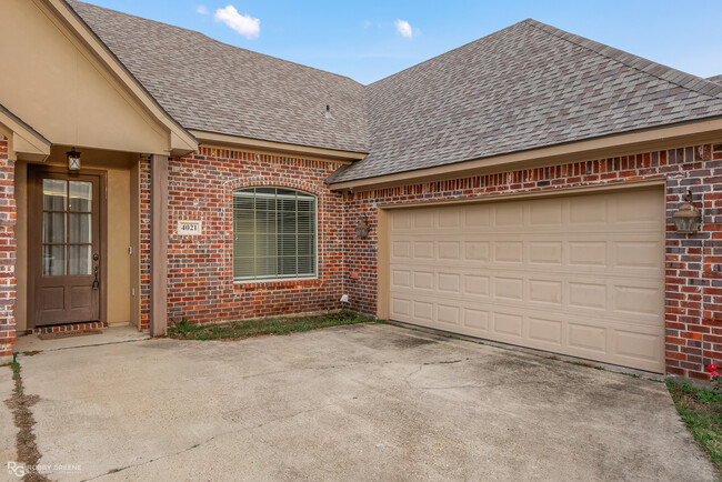 Building Photo - 4021 Elizabeth Ln
