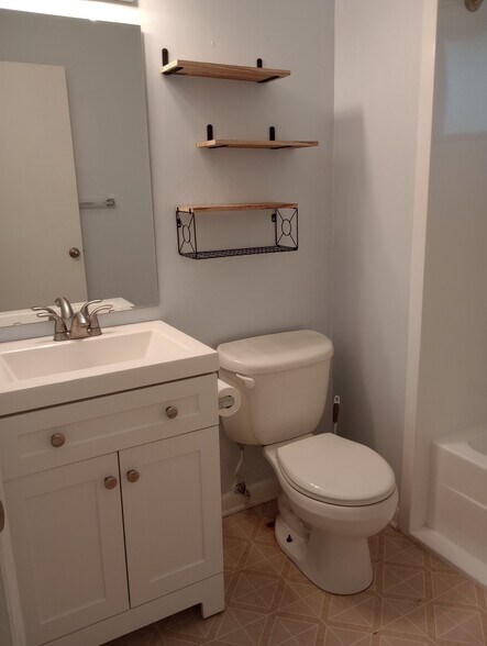 Building Photo - 4101 Fite Haven Dr