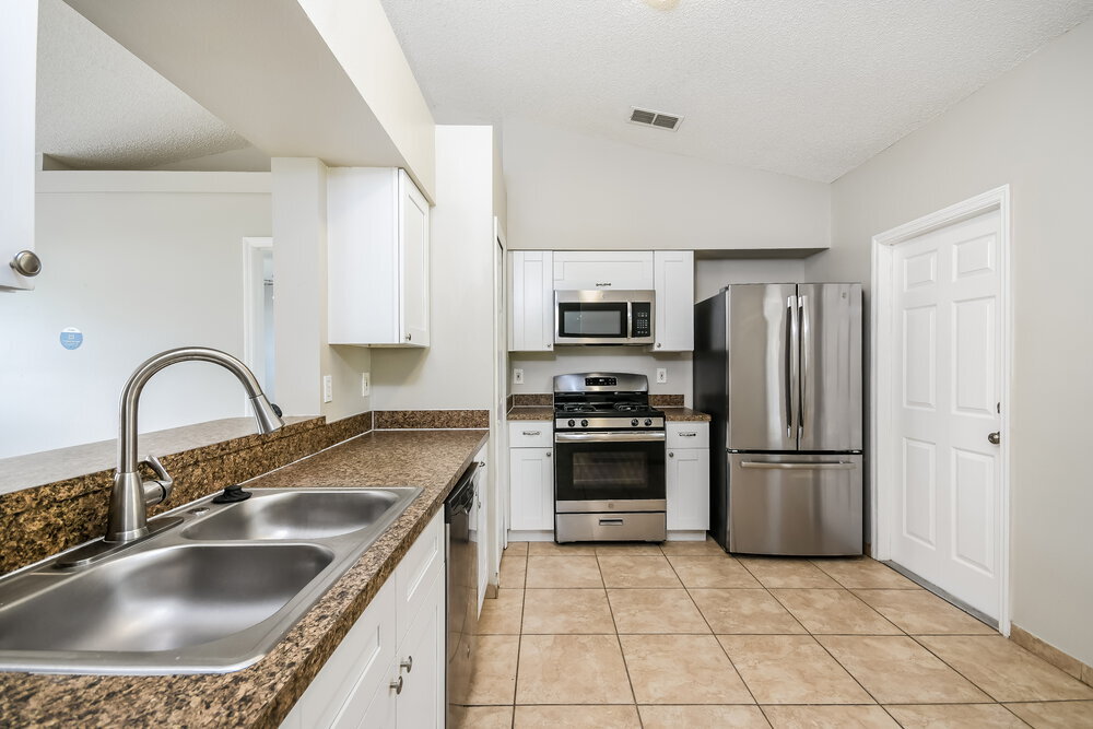 Building Photo - 15146 Margaux Dr