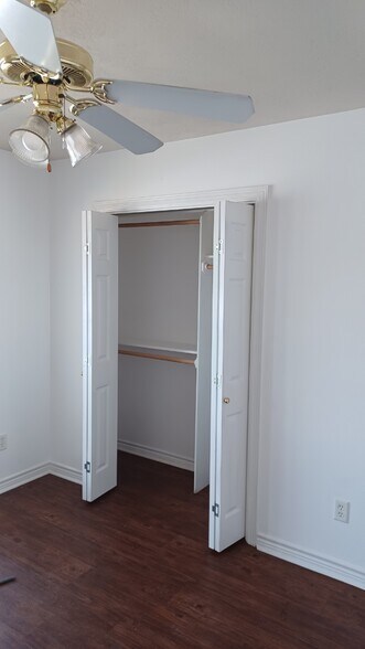 Building Photo - 1008 Sun Meadow Ct