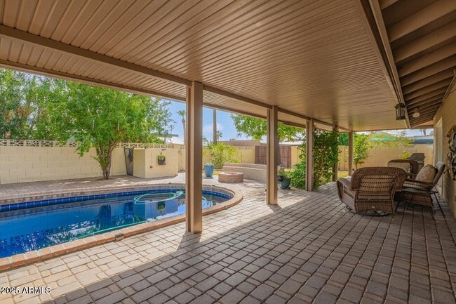 Building Photo - 8201 E Montebello Ave