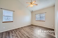 Building Photo - 995 Cobblestone Dr