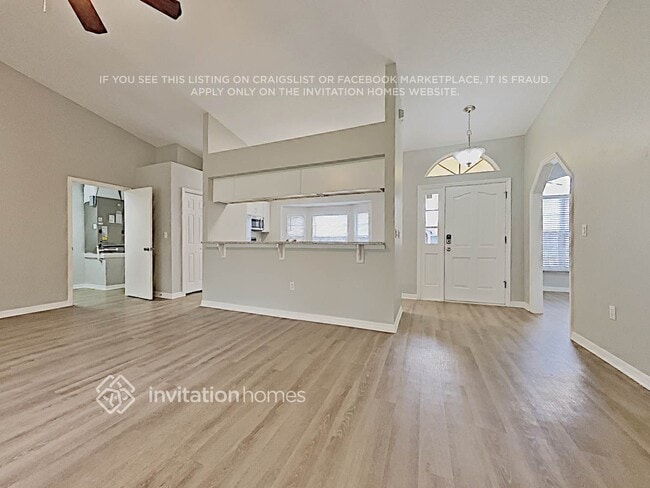 Building Photo - 2451 Sweetwater Blvd