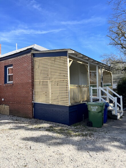 Building Photo - 1906 Carolina Beach Rd
