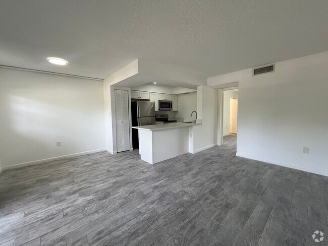 Building Photo - 4507 3rd Street Cir W