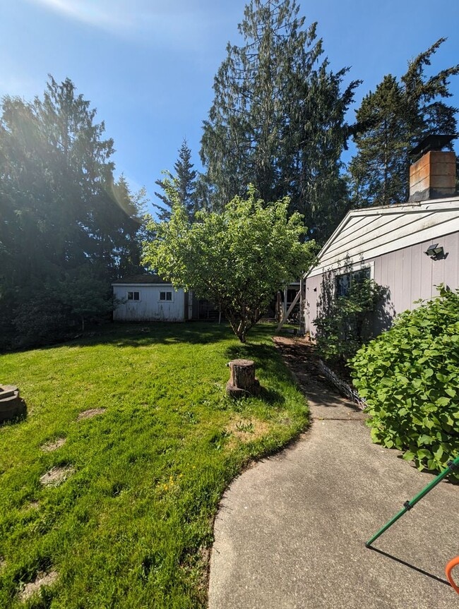 Building Photo - Large 4 Bedroom Home for rent in PO - Over Two Acres and Room to Roam!