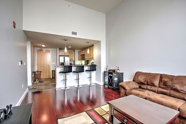 Building Photo - 1150 J St