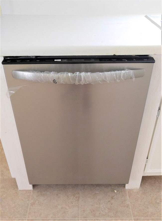 Building Photo - 2309 35th Ave N