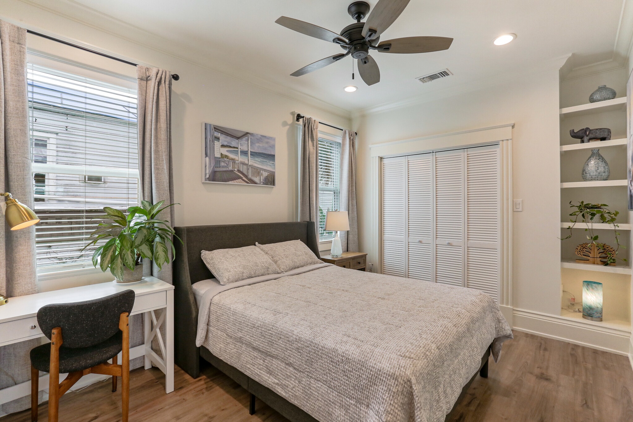 Front Bedroom - 1818 Esplanade Ave