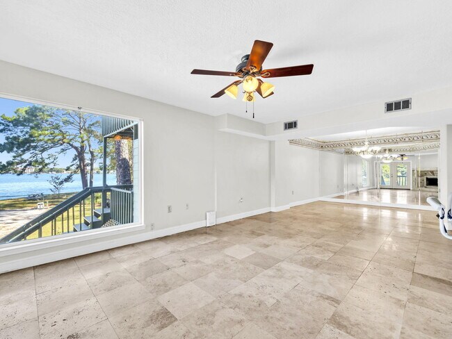 Building Photo - 258 Kidd St