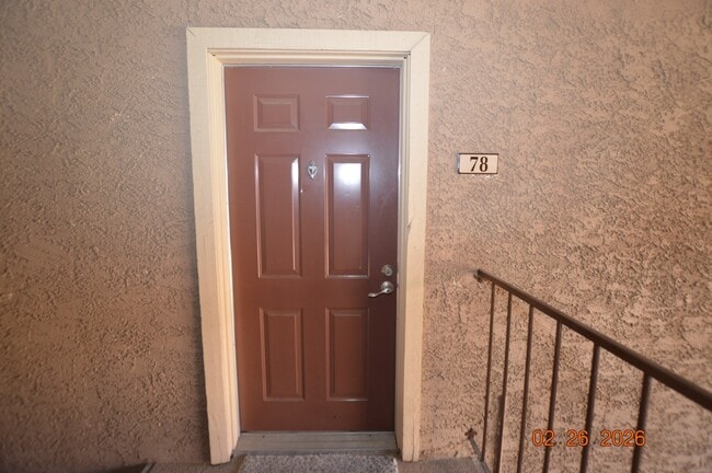 Building Photo - 4340 Sandy River Dr