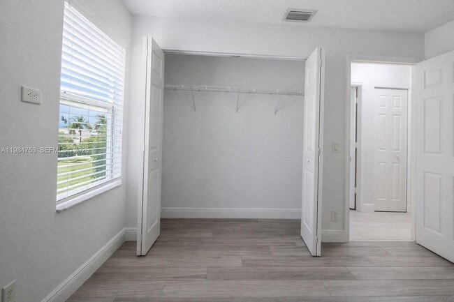 Building Photo - 1918 Andromeda Ln