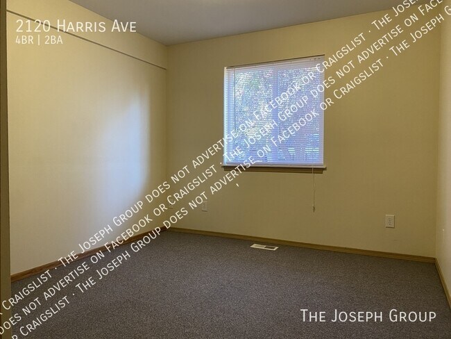 Building Photo - 2120 Harris Ave