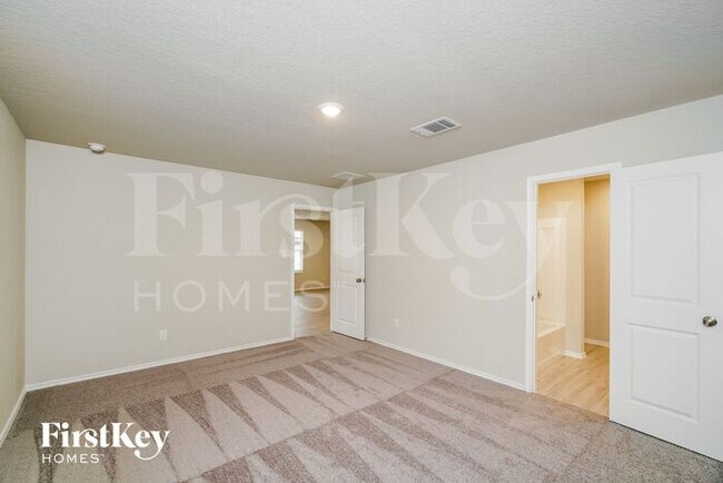 Building Photo - 13131 Rosemary Cove