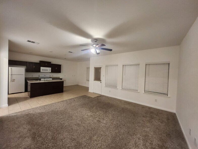 Building Photo - 12717 Yoshino Cherry St