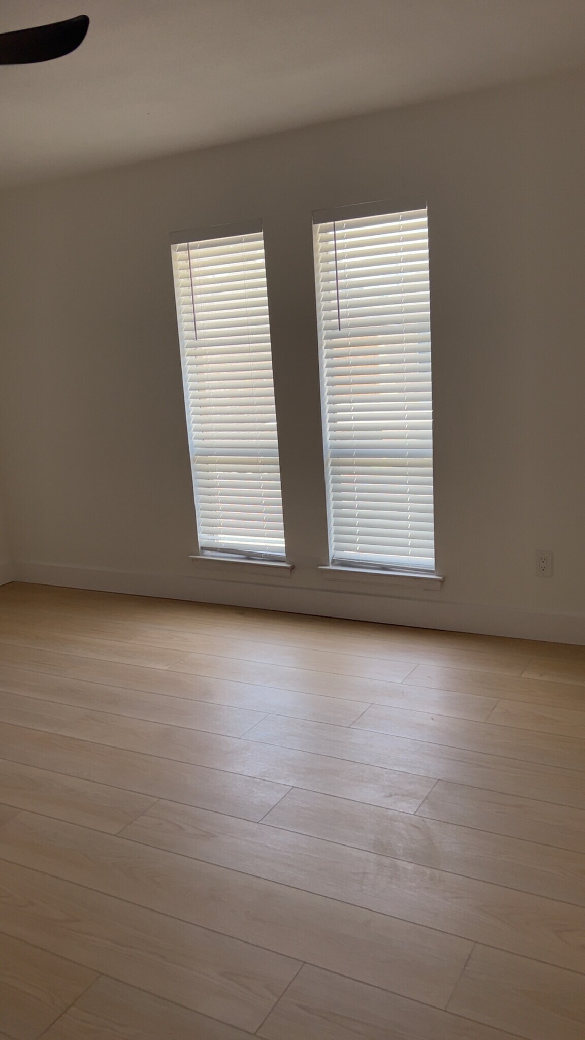 Bedroom - 4664 Matilda St