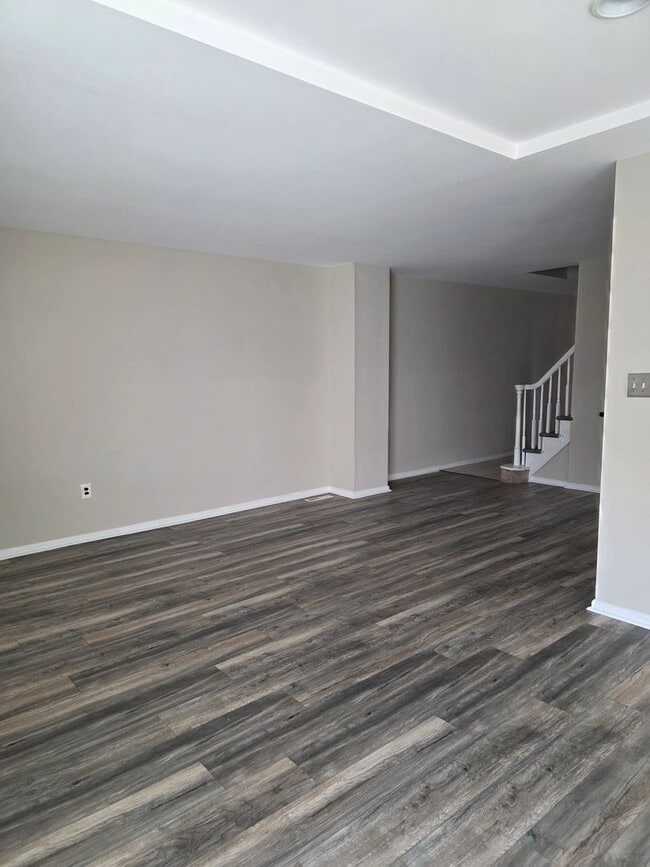 Building Photo - Green Valley Community off Kirkwood Highway