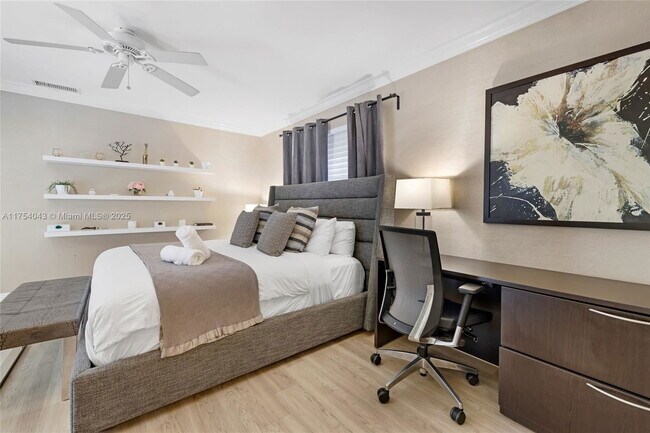 Building Photo - 7711 Coquina Dr