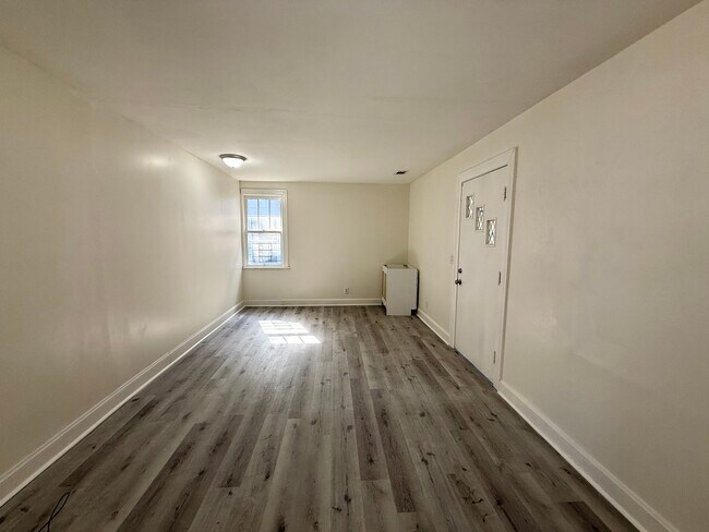 Primary Photo - 410 W 46th St