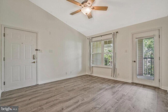 Building Photo - 3308 Wyndham Cir