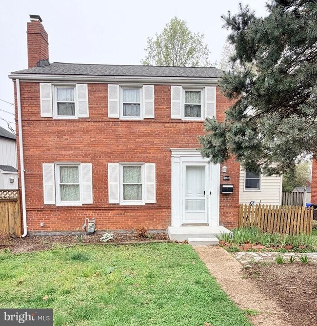 Building Photo - 6031 9th St N