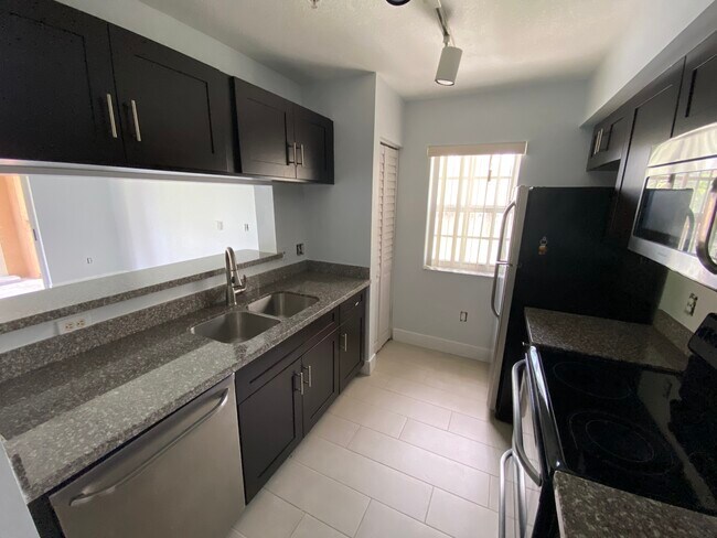 Building Photo - 2153 Renaissance Blvd