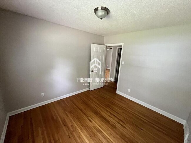 Building Photo - 4859 Haleville Rd