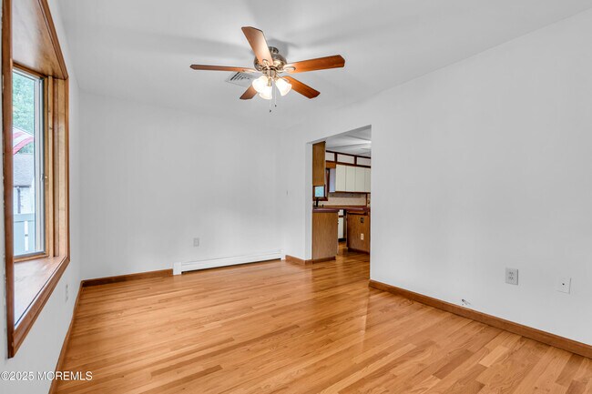 Building Photo - 1280 Whitesville Rd
