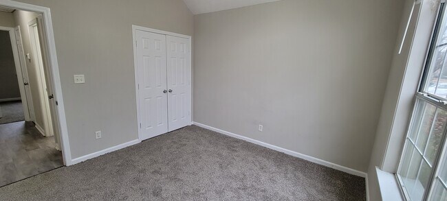 Building Photo - 118 Crystal Brook