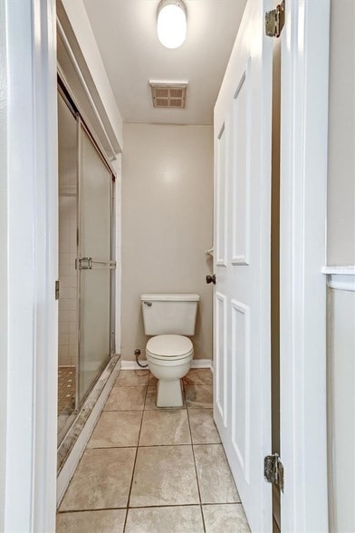 Building Photo - 2833 Orange Tree Cir N