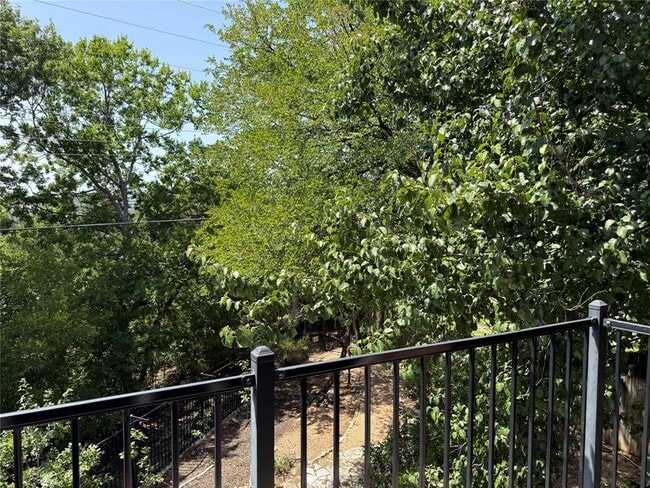 Building Photo - 9106 Rockcrest Cir
